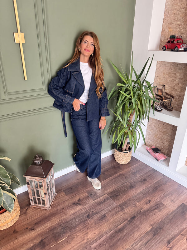 Ef1ef5cc d4b5 4fc3 8017 c5dd863c7331